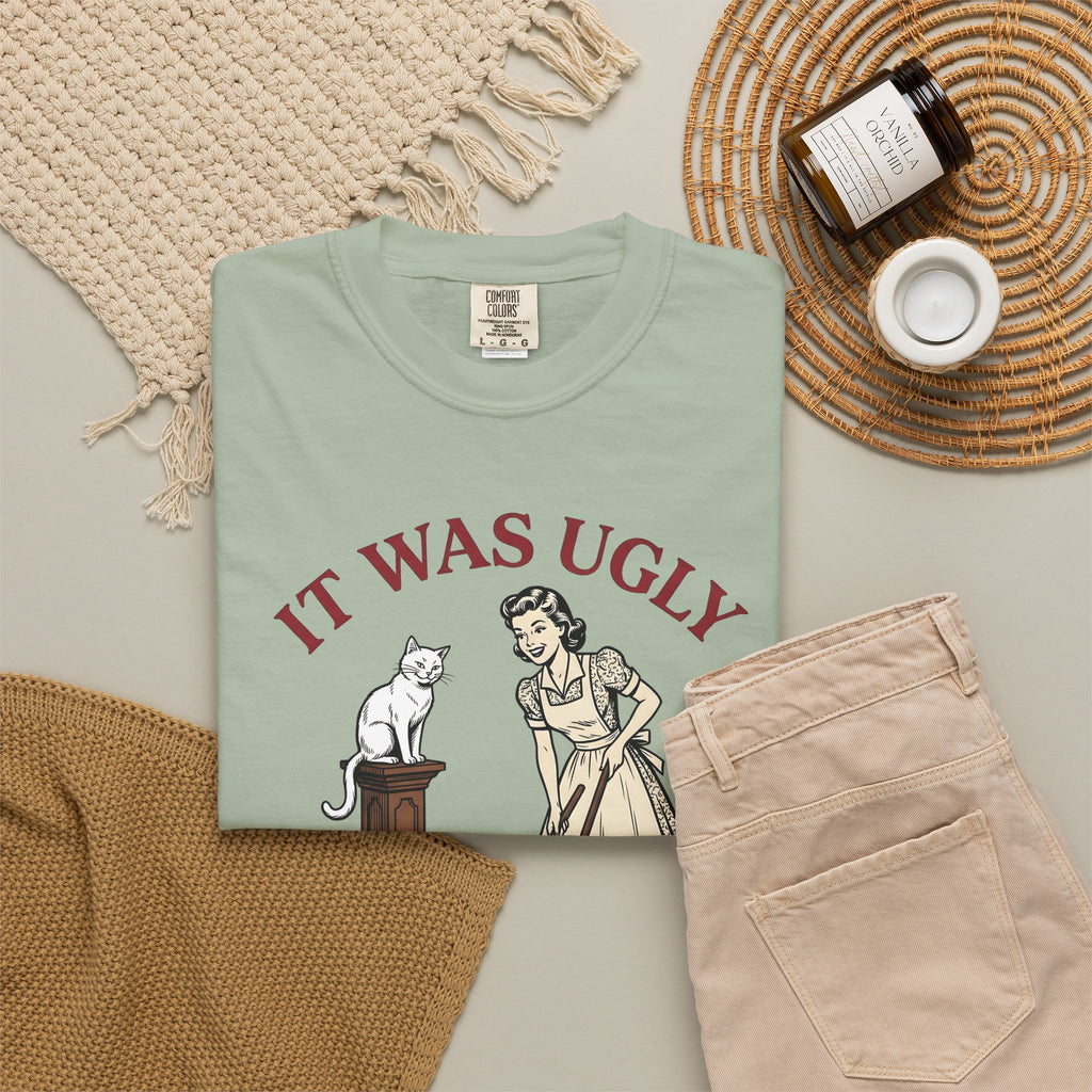 Pussycat Antique Maid T-Shirt Cat Satire Gift Women Classic T-Shirt Kitty T-Shirt Feline Fan Vintage T-Shirt Parody Graphic Line Art Broken Urn
