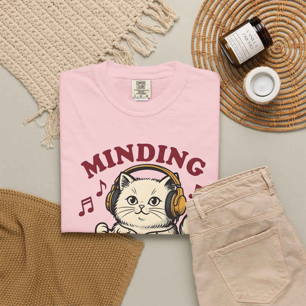 Cat Earbuds T-Shirt Cat Sound Gift Women Antique T-Shirt Headphones T-Shirt Feline Fan Earphone T-Shirt Audio Graphic Throwback Audio Cassette