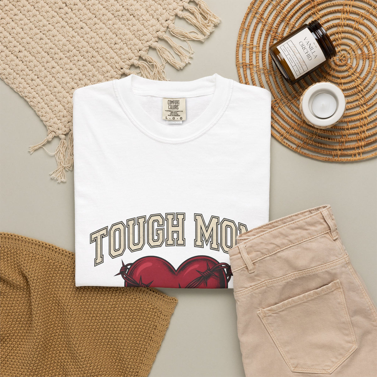 Romance Wire Fence T-Shirt Moms Event Gift Women Illustrative T-Shirt Fencing T-Shirt Mother Fan Illustrated T-Shirt Party Graphic Hand Drawn Wire