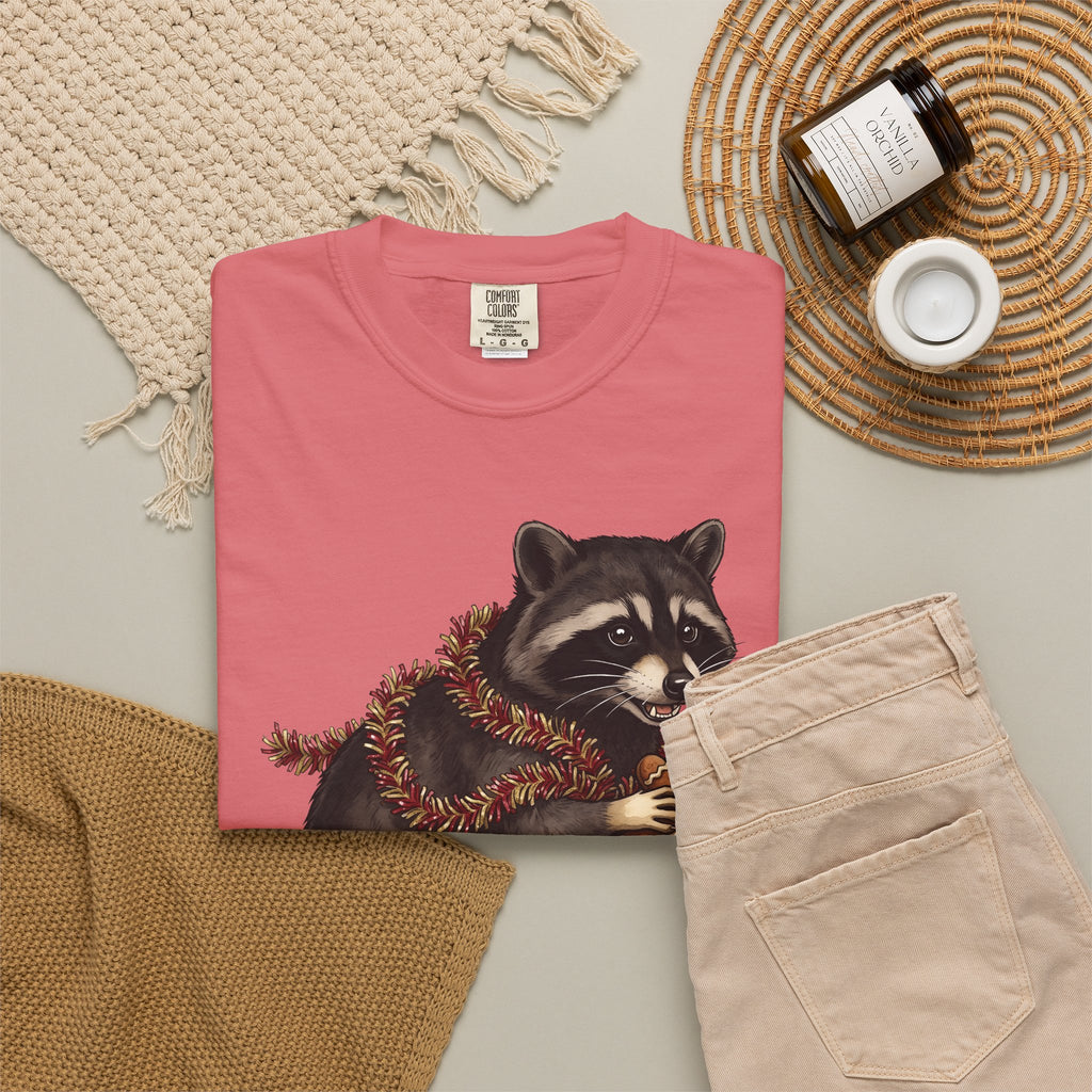 Raccoon Graphic T-Shirt Christmas Animal Gift Women Cute T-Shirt Trash Panda T-Shirt Xmas Fan Wildlife Graphic Illustration Hand Drawn Gingerbread