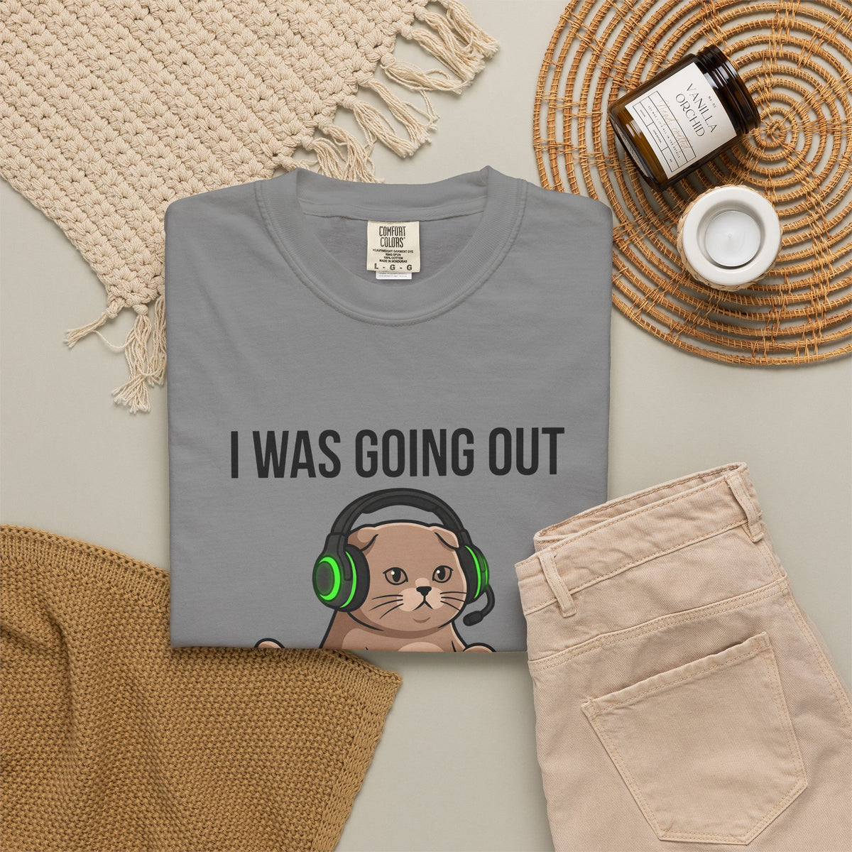 Gamer Cat T-Shirt Cat Gaming Gift Women Cartoon T-Shirt Kitty T-Shirt Feline Fan Comic T-Shirt Gamer Graphic Kawaii Headset T-Shirt