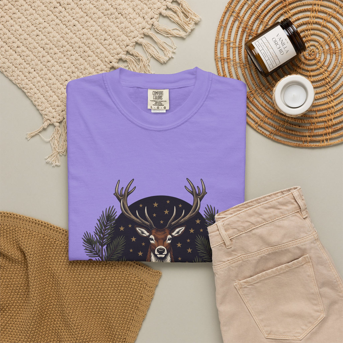 Elk Design T-Shirt Woodland Festive Gift Women Old School T-Shirt Moose T-Shirt Forest Fan Vintage T-Shirt Holiday Graphic Outline Pine Cone T-Shirt
