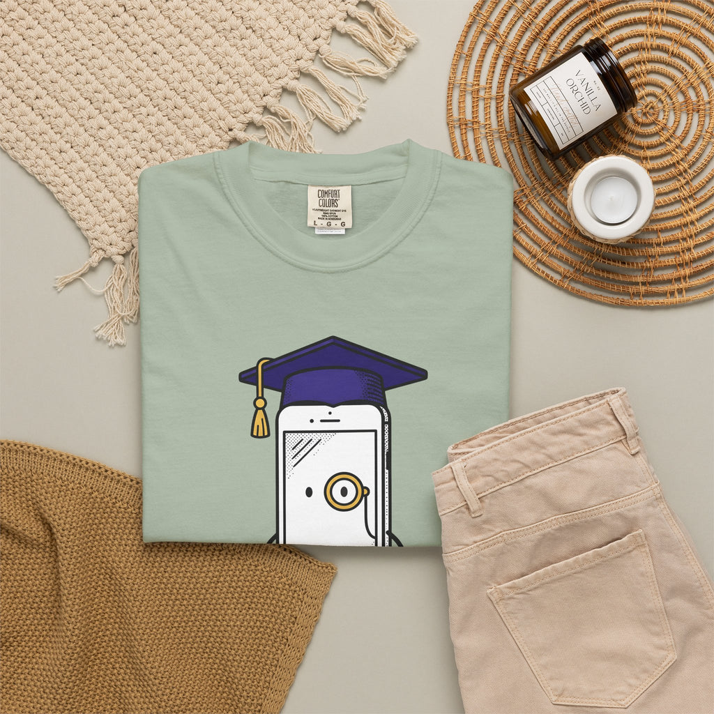 Cellphone Mascot T-Shirt Funny Commencement Gift Women Comic T-Shirt Phone Mascot T-Shirt Humor Fan Cartoon T-Shirt Graduation Graphic Sketch
