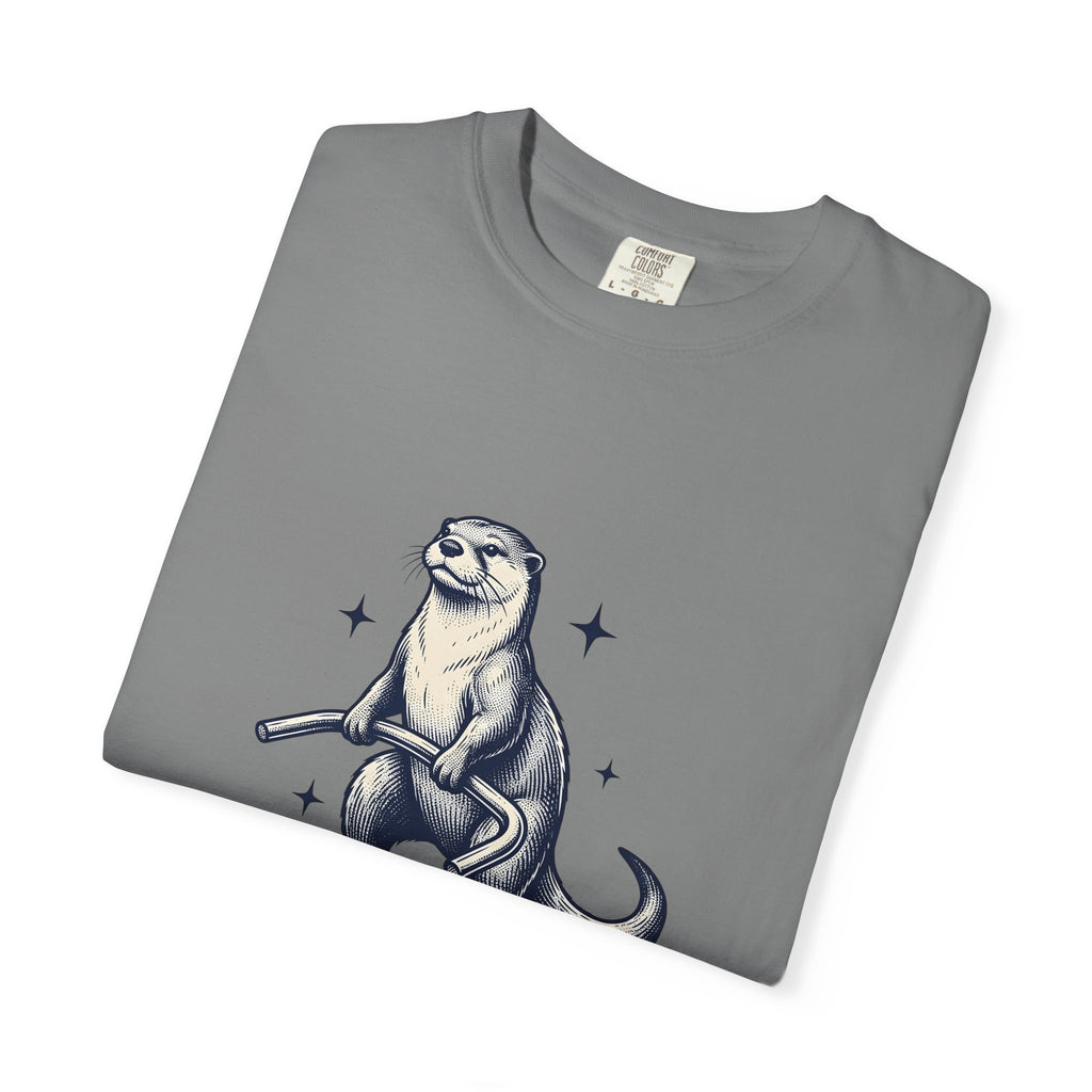Strong Otter T-Shirt Funny Animal Gift Women Vintage T-Shirt Otter T-Shirt Humor Fan Retro T-Shirt Wildlife Graphic Hand Drawn Stars T-Shirt