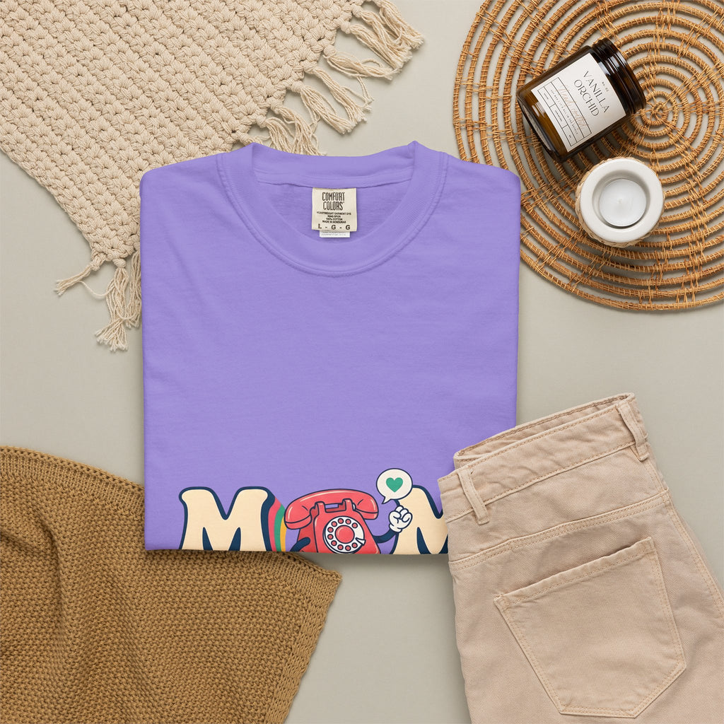 Vintage Phone T-Shirt Moms Relatives Gift Women Comic T-Shirt Old Phone T-Shirt Mother Fan Cartoon T-Shirt Family Graphic Classic Love Symbol