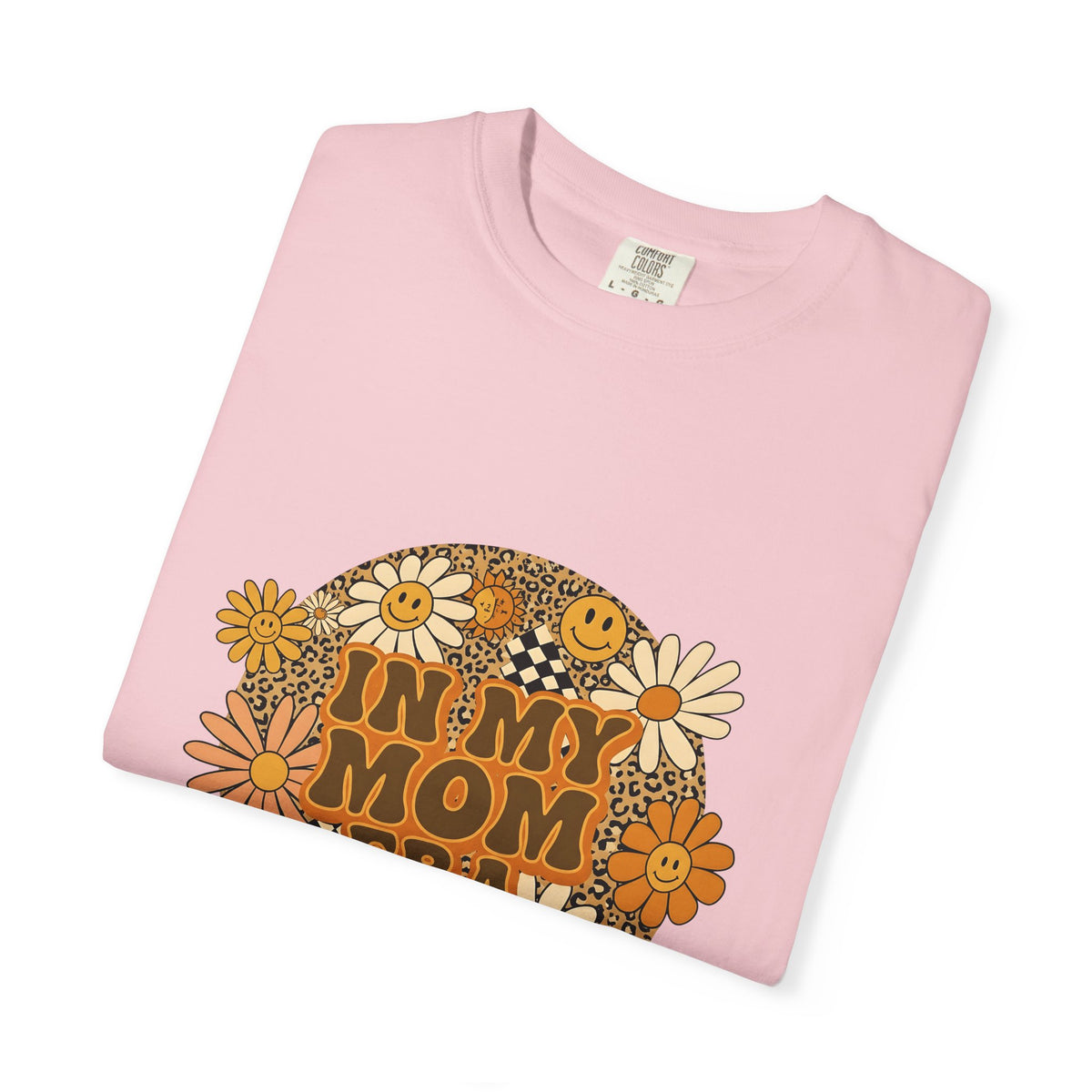 Smiley Flowers T-Shirt Moms Aesthetic Gift Women Boho T-Shirt Happy Face T-Shirt Motherhood Enthusiast Hippie T-Shirt Visual Design Retro Leopard