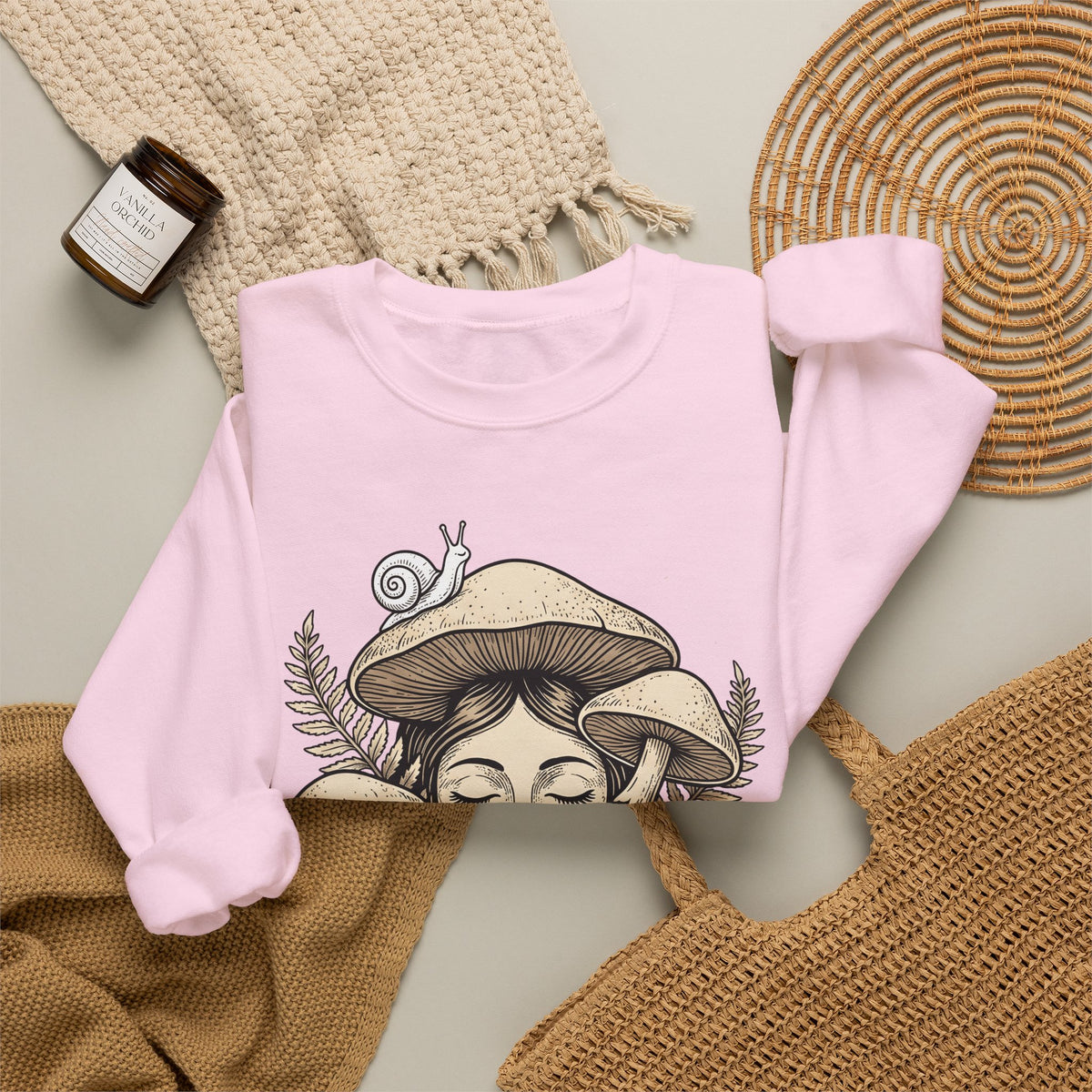 Mushroom Woman Sweatshirt Boho Chic Nature Gift Women Line Art Sweatshirt Fungus Sweatshirt Hippie Fan Minimalist Sweatshirt Earth Graphic Vintage Snail Sweatshirt