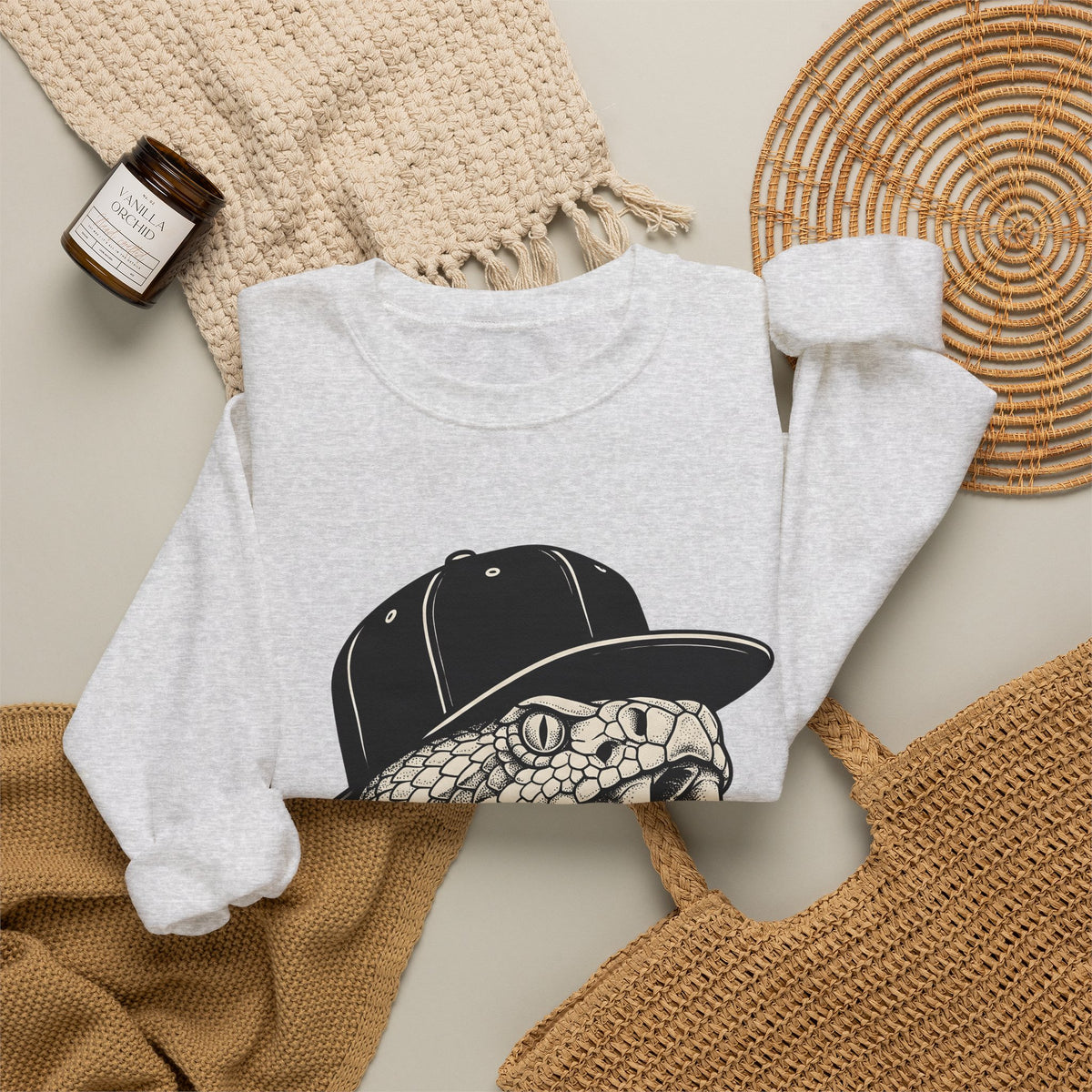 Snake Cap Sweatshirt Streetwear Animal Gift Women Tattoo Sweatshirt Cobra Sweatshirt Urban Fan Ink Sweatshirt Wildlife Graphic Vintage Fangs Sweatshirt