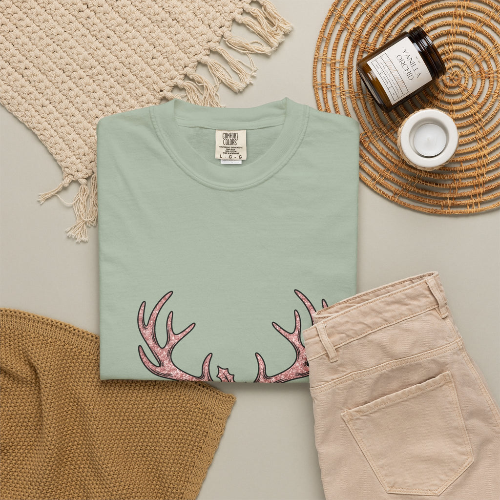 Reindeer Antlers Christmas Holiday Gift Glitter Caribou Xmas Fan Sparkly Seasonal Hand Drawn T-Shirt