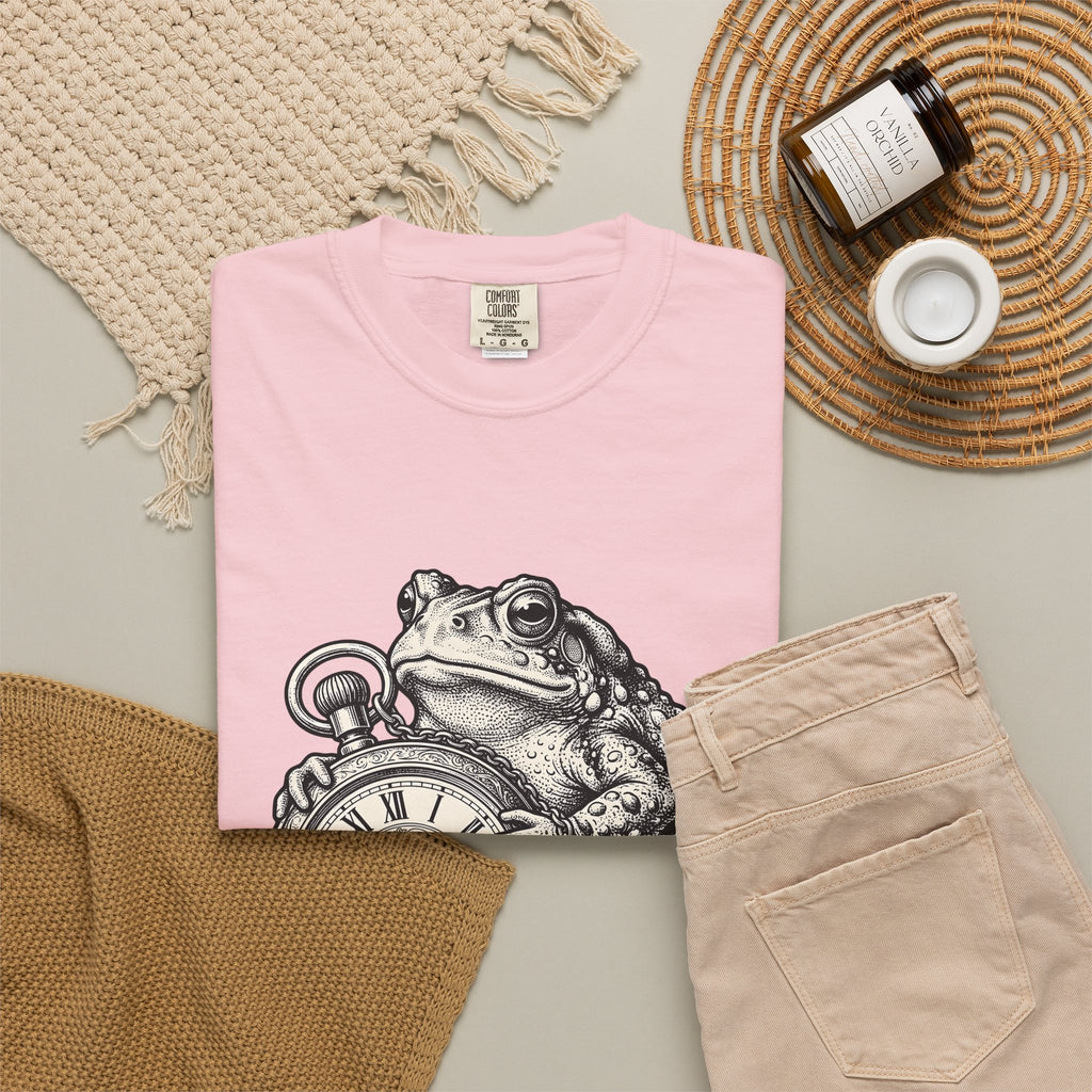Toad Pocket Watch T-Shirt Funny Animal Gift Women Vintage T-Shirt Pocket Watch T-Shirt Humor Fan Retro T-Shirt Wildlife Graphic Hand Drawn Chain