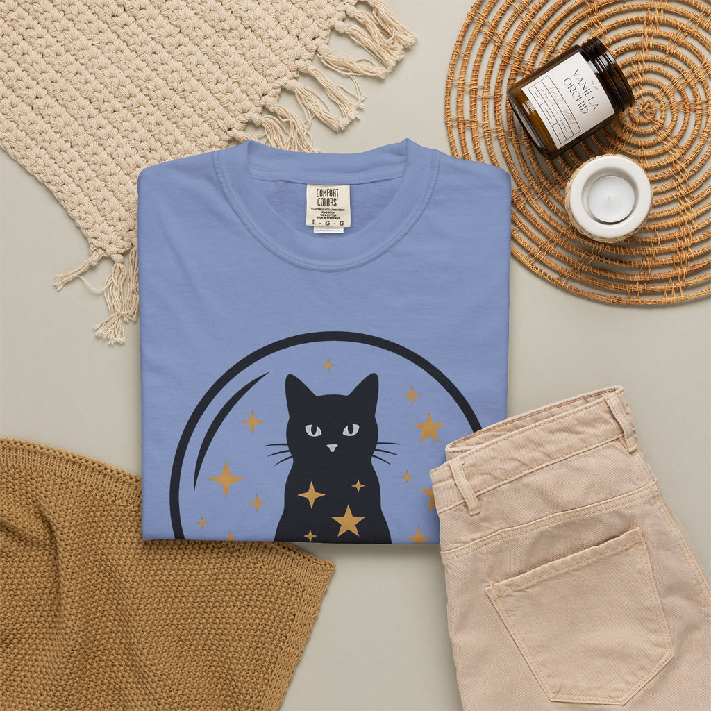 Dark Cat Orb T-Shirt Cat Magic Gift Women Simple T-Shirt Black Cat Ball T-Shirt Cat Fan Feline Graphic T-Shirt Retro Sparkles T-Shirt