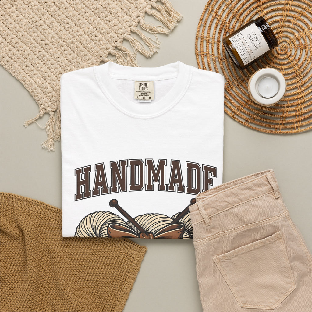 Wool Knitting Hooks T-Shirt Moms Hobby Gift Women Farmhouse T-Shirt Knitting Needles T-Shirt Motherhood Fan Rustic T-Shirt Crafting Graphic Old