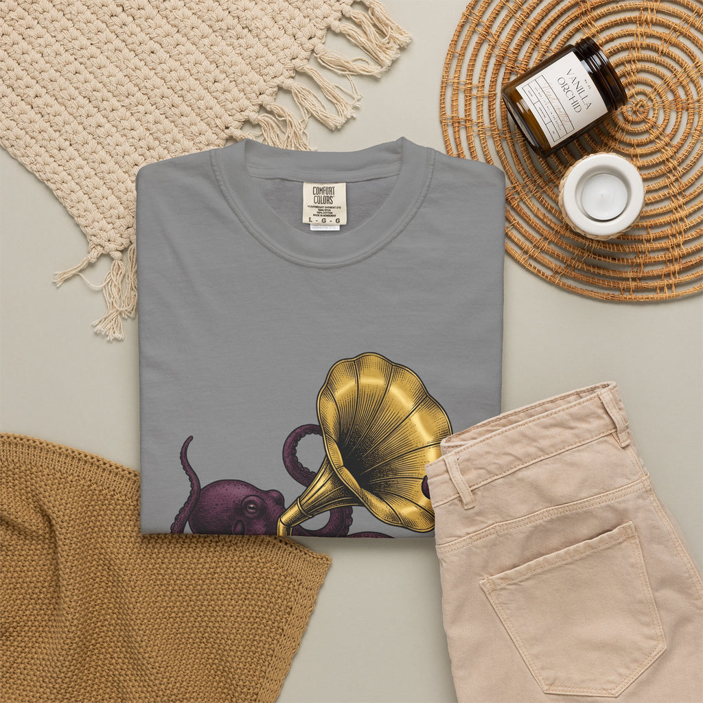 Octopus Phonograph T-Shirt Animal Sound Gift Women Classic T-Shirt Gramophone T-Shirt Pet Fan Retro T-Shirt Audio Graphic Doodle Music Player