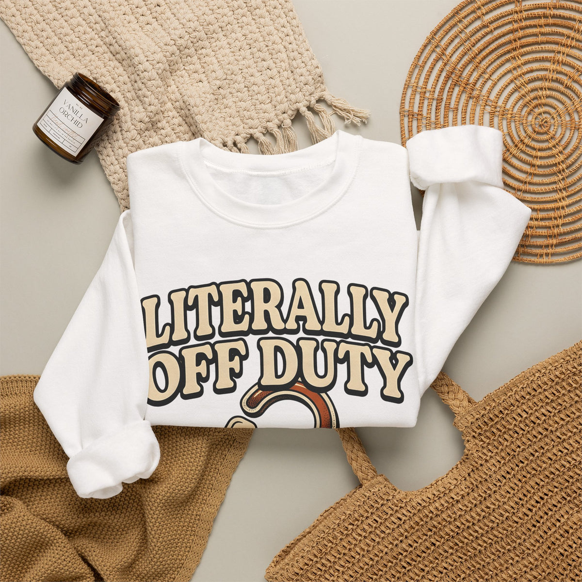 Door Hanger Lock Sweatshirt Nurses Travel Gift Women Shabby Chic Sweatshirt Door Security Sweatshirt Nurse Enthusiast Vintage Sweatshirt Wanderlust Graphic Mid