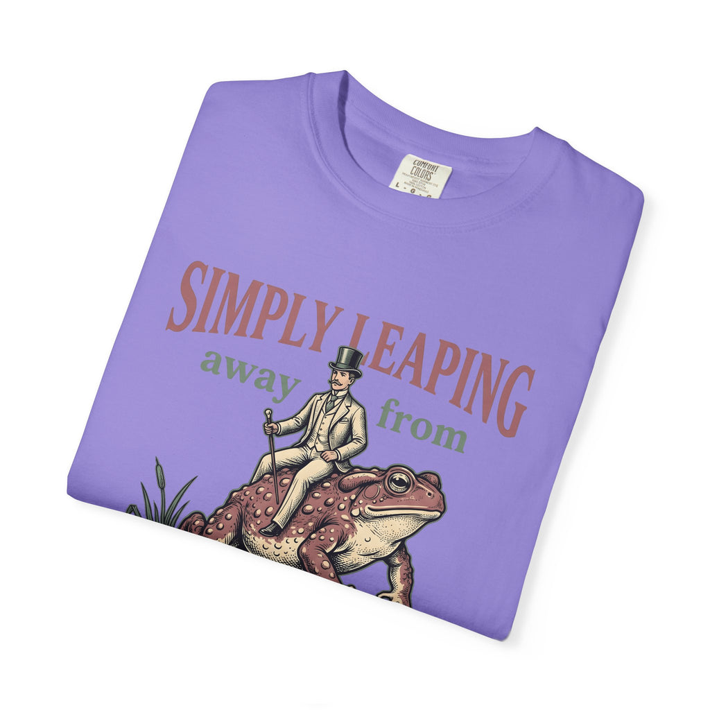 Man Riding Toad T-Shirt Funny Animal Gift Women Vintage T-Shirt Rider T-Shirt Humor Fan Retro Illustration Graphic Retro Top Hat T-Shirt