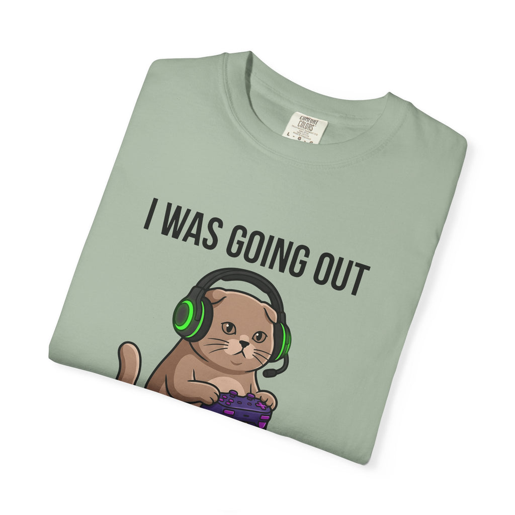 Gamer Cat T-Shirt Cat Gaming Gift Women Cartoon T-Shirt Kitty T-Shirt Feline Fan Comic T-Shirt Gamer Graphic Kawaii Headset T-Shirt