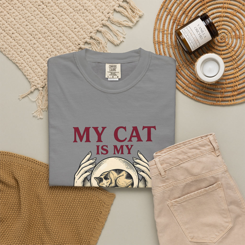 Cat Crystal Ball Cat Mystical Gift Vintage Crystal Ball Cat Fan Retro Occult Hand T-Shirt