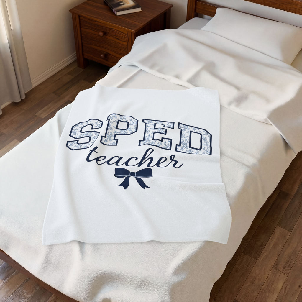 Floral Letterman Letters Blanket Teacher Recognition Gift Women Athletic Blanket Varsity Letter Blanket Educator Enthusiast Sporty Blanket
