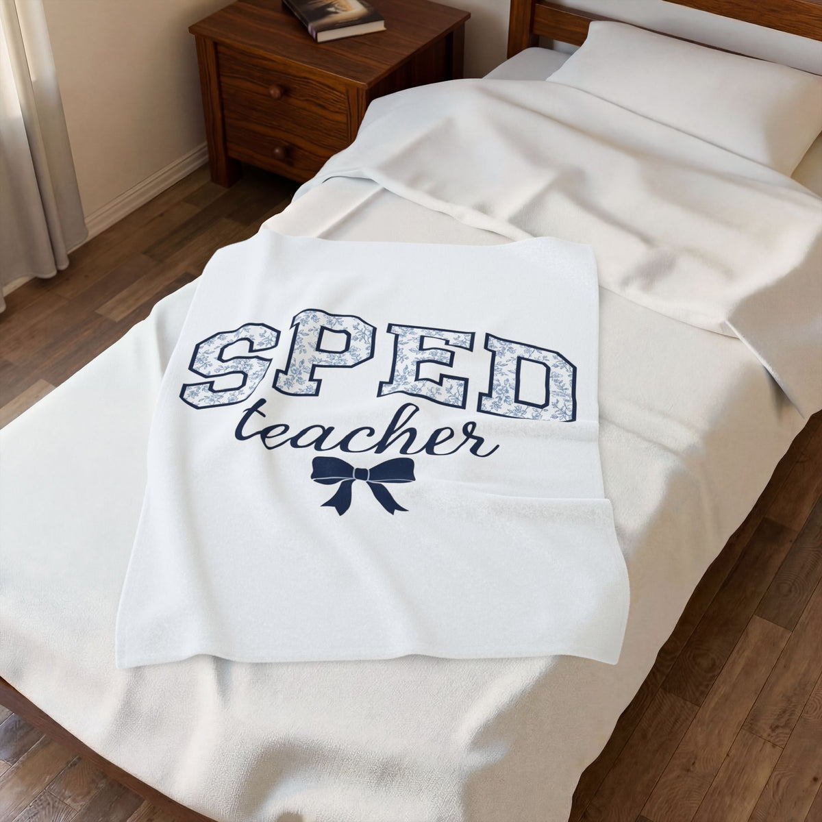Floral Letterman Letters Blanket Teacher Recognition Gift Women Athletic Blanket Varsity Letter Blanket Educator Enthusiast Sporty Blanket