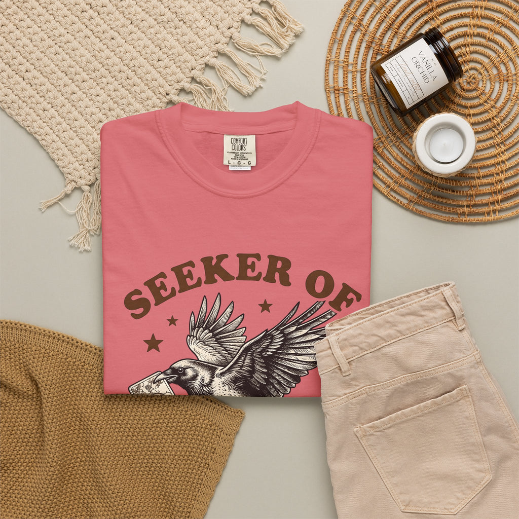 Crow Divination Card T-Shirt Fortune Telling Mysterious Gift Women Old-Fashioned T-Shirt Oracle Card T-Shirt Divination Fan Tarot T-Shirt Enigmatic
