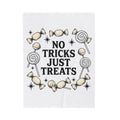 Sugar Lollipops Blanket Halloween Treats Gift Women Rustic Blanket Lollipops Blanket Spooky Fan Country Blanket Sweets Graphic Classic Twinkles