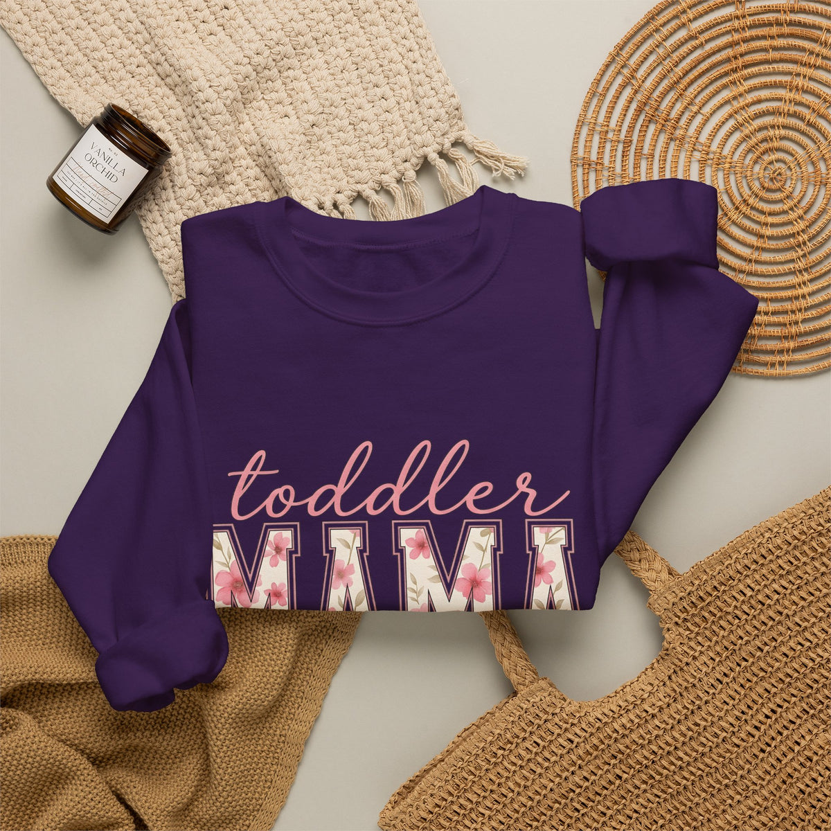 Blossom Letters Sweatshirt Moms Bouquet Gift Women Elegant Sweatshirt Alphabet Typography Sweatshirt Motherhood Fan Artistic Sweatshirt Floral Graphic Classic