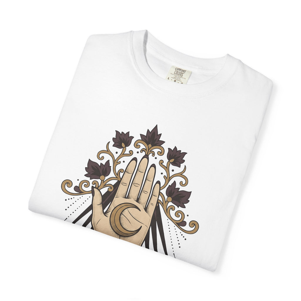 Magical Palm T-Shirt Boho Chic Metaphysical Gift Women Bohemian T-Shirt Palmistry T-Shirt Boho Fan Hippie T-Shirt Spiritual Graphic Retro Half Moon
