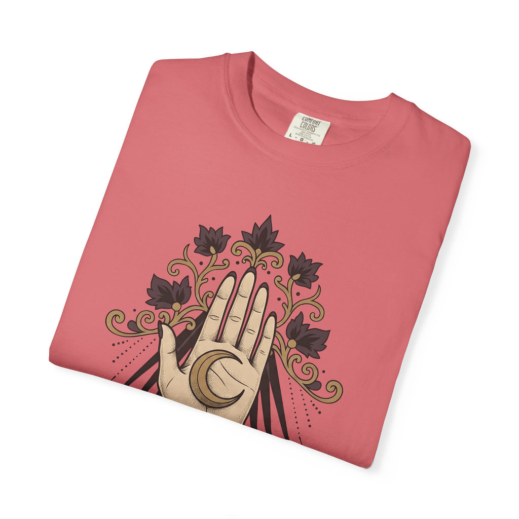 Magical Palm T-Shirt Boho Chic Metaphysical Gift Women Bohemian T-Shirt Palmistry T-Shirt Boho Fan Hippie T-Shirt Spiritual Graphic Retro Half Moon