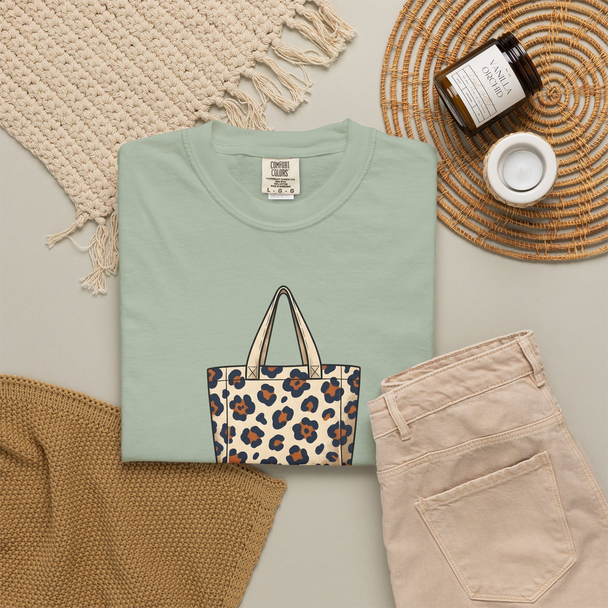 Leopard T-Shirt T-Shirt Teachers Literacy Gift Women Rustic T-Shirt Tote T-Shirt Educator Enthusiast Country T-Shirt Reading Graphic Simple Book