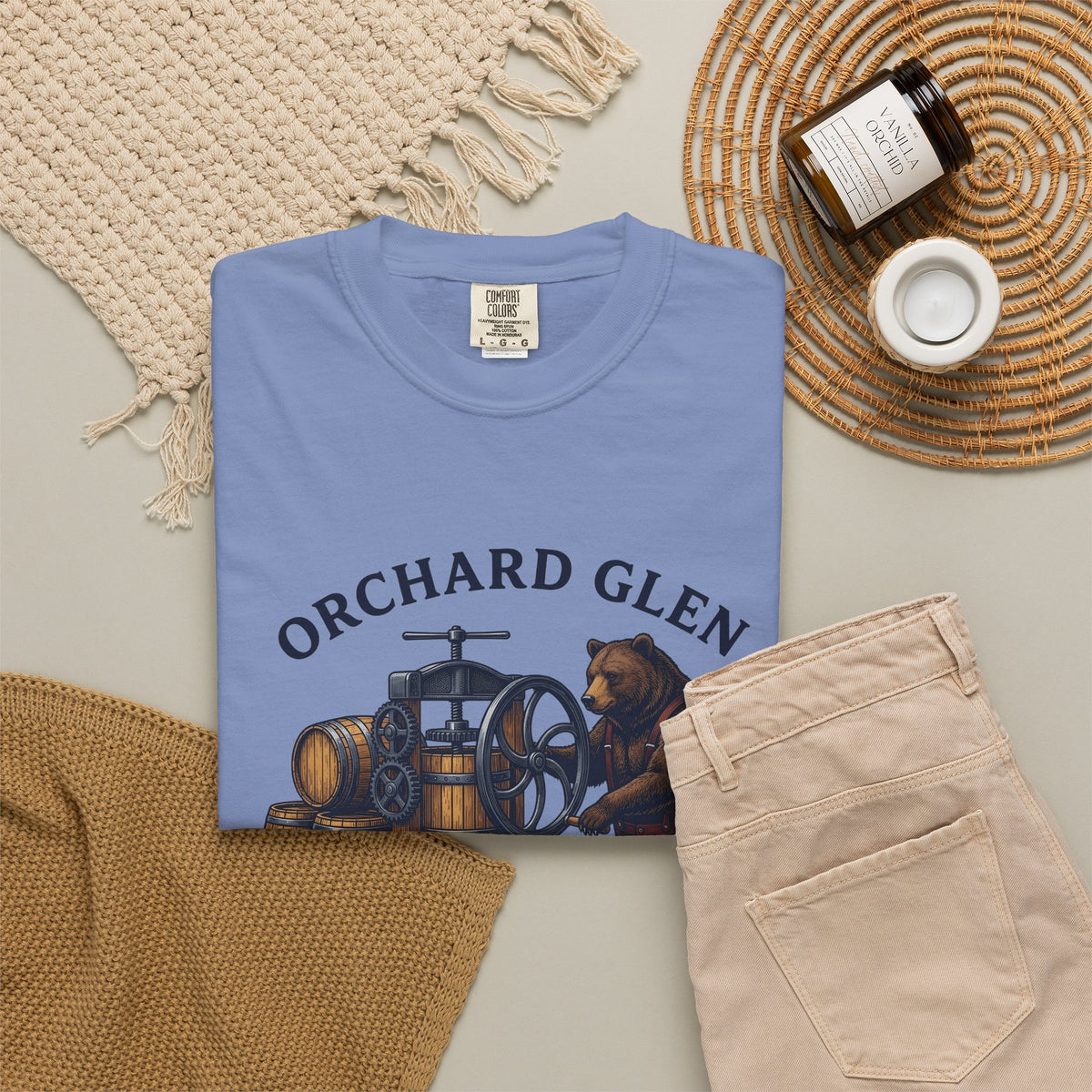 Bear Cider Machine T-Shirt Christmas Leaves Gift Women Old Fashioned T-Shirt Cider Press T-Shirt Xmas Fan Vintage T-Shirt Foliage Graphic Ink