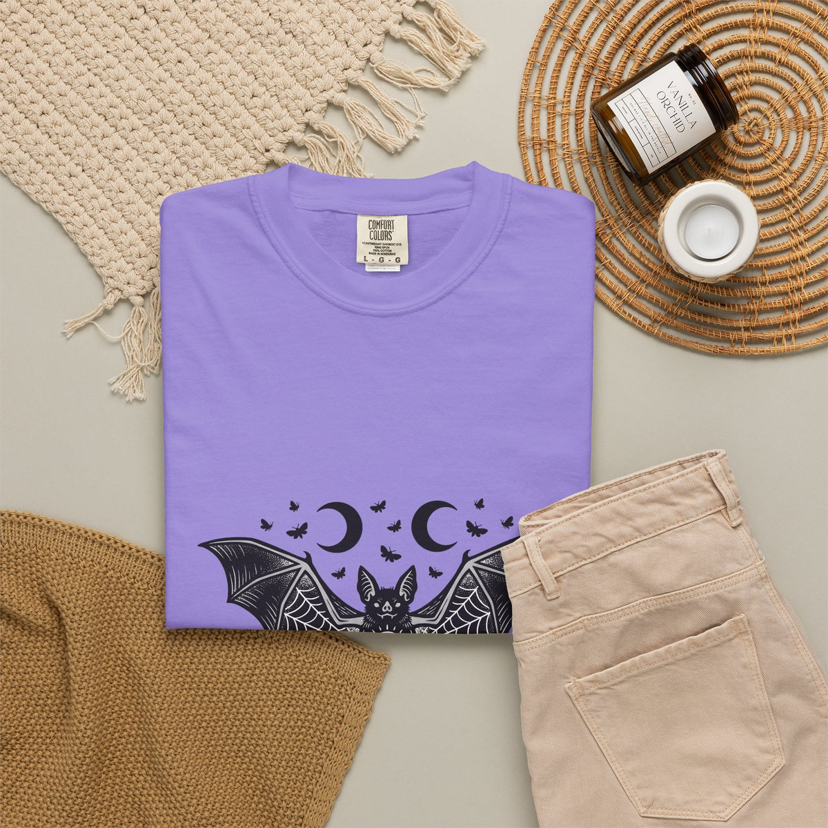Bat Illustration T-Shirt Boho Chic Witchcraft Gift Women Spooky T-Shirt Flying Fox T-Shirt Bohemian Fan Creepy T-Shirt Occult Graphic Hand Drawn