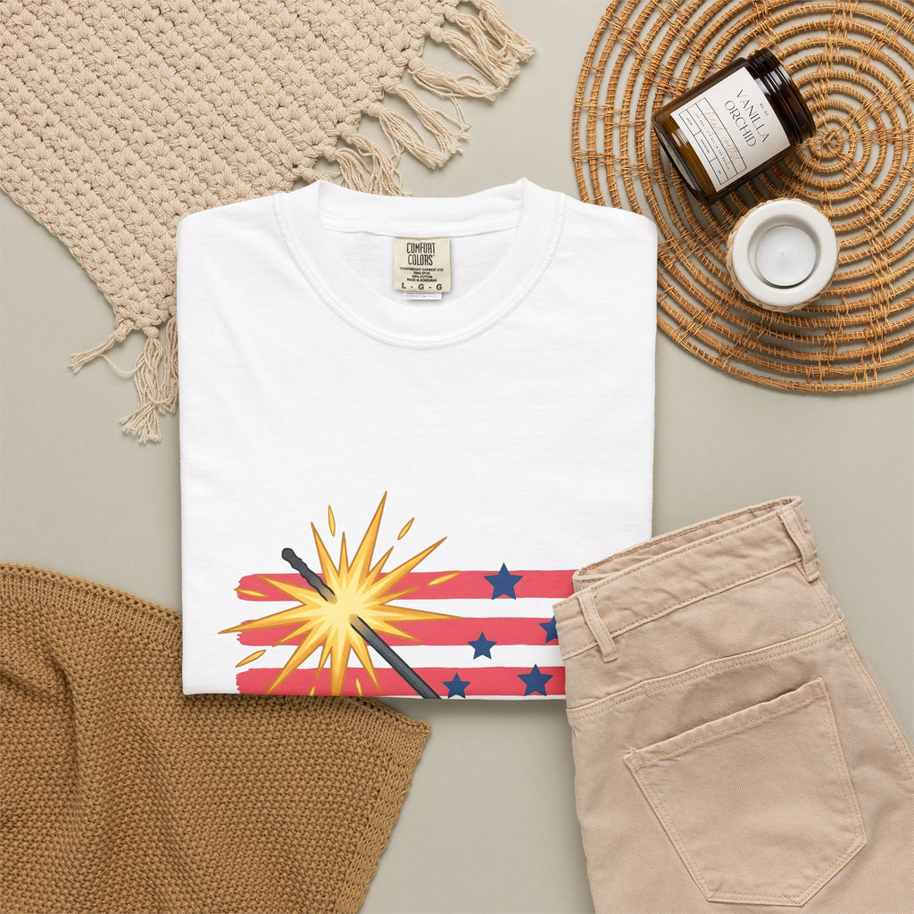 Sparkler Flag T-Shirt 4th Of July Celebration Gift Women Patriotic T-Shirt Wave Banner T-Shirt Independence Day Fan American T-Shirt Party Graphic