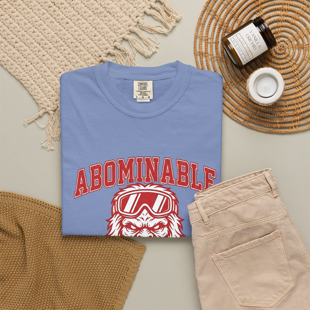 Abominable Snowman Face T-Shirt Christmas Cold Gift Women Strong T-Shirt Yeti T-Shirt Xmas Fan Vintage T-Shirt Frosty Graphic Antique Snow Goggles