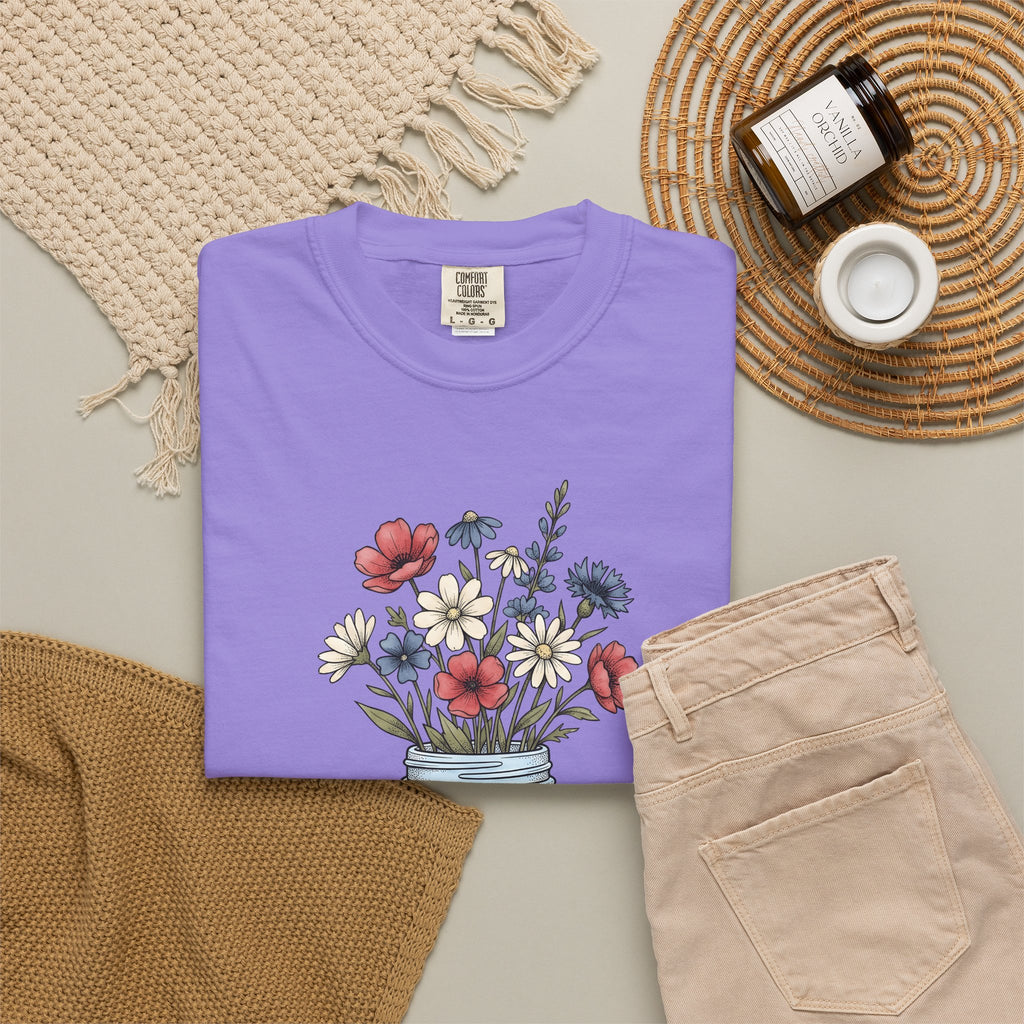 Mason Jar Flowers T-Shirt 4th Of July Floral Gift Women Hand Drawn T-Shirt Flower Arrangement T-Shirt Independence Day Fan Floral Graphic T-Shirt