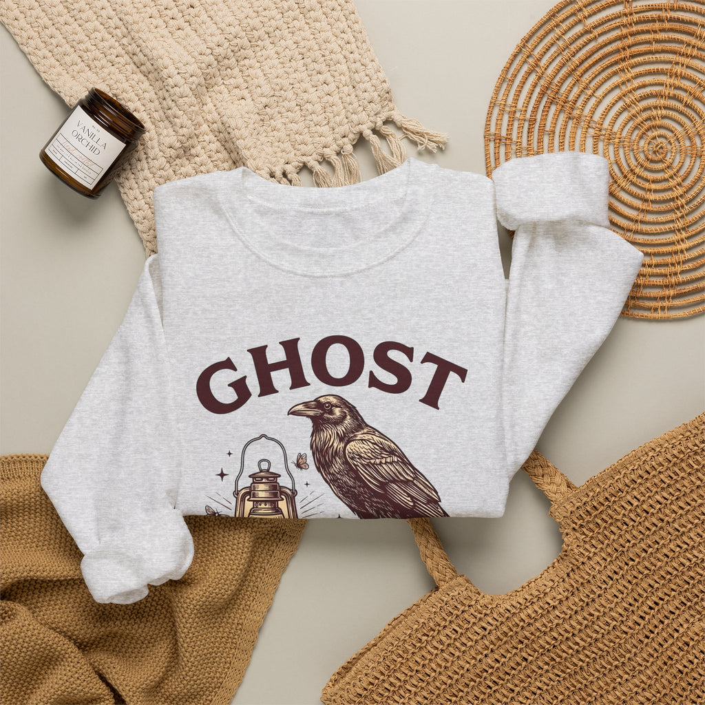 Dark Bird Lantern Sweatshirt Gothic Autumn Gift Women Old School Sweatshirt Lantern Sweatshirt Dark Fan Retro Sweatshirt Fall Graphic Cartoon Log Post Sweatshirt