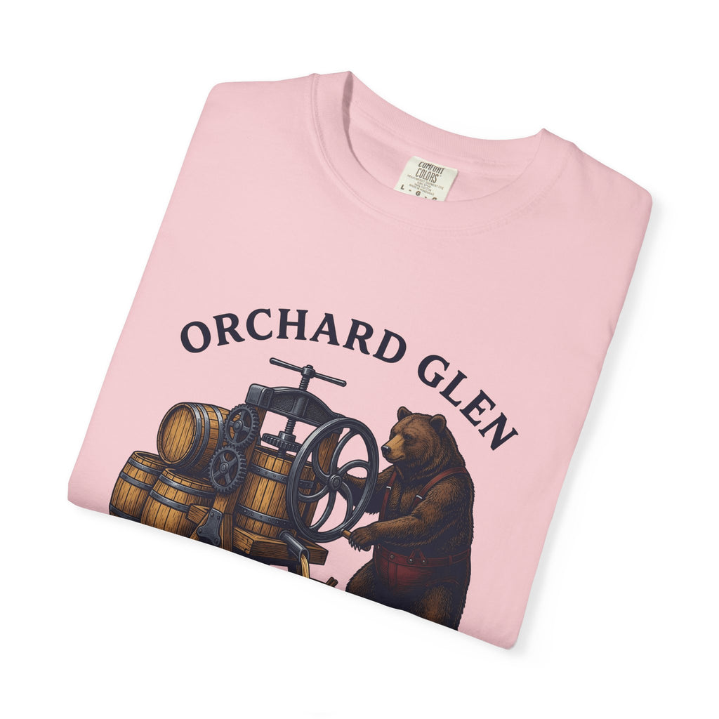 Bear Cider Machine T-Shirt Christmas Leaves Gift Women Old Fashioned T-Shirt Cider Press T-Shirt Xmas Fan Vintage T-Shirt Foliage Graphic Ink
