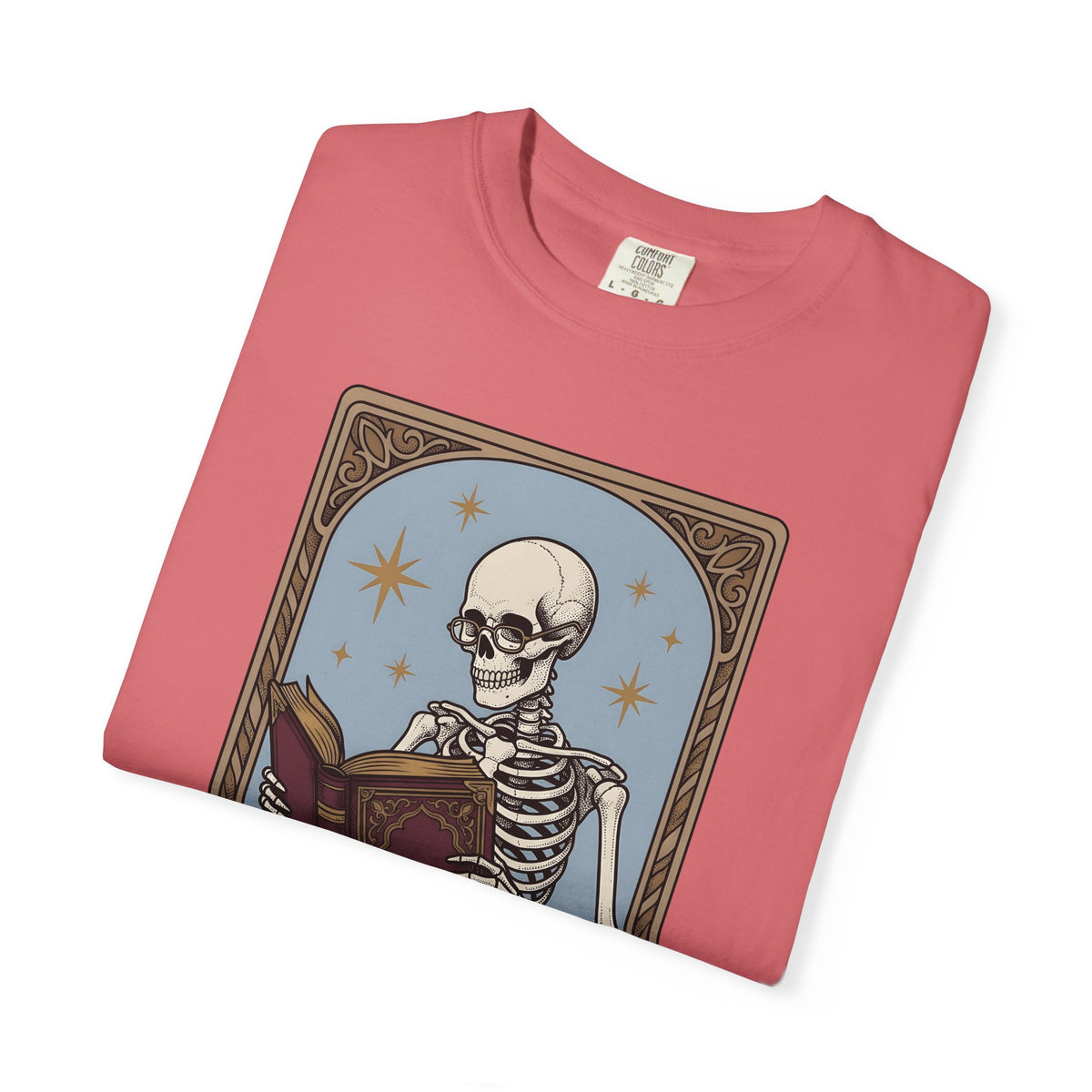 Skeleton Reading Book T-Shirt Gothic Academic Gift Women Vintage T-Shirt Skeleton T-Shirt Dark Fan Retro T-Shirt Scholar Graphic Tarot Coffee Cup