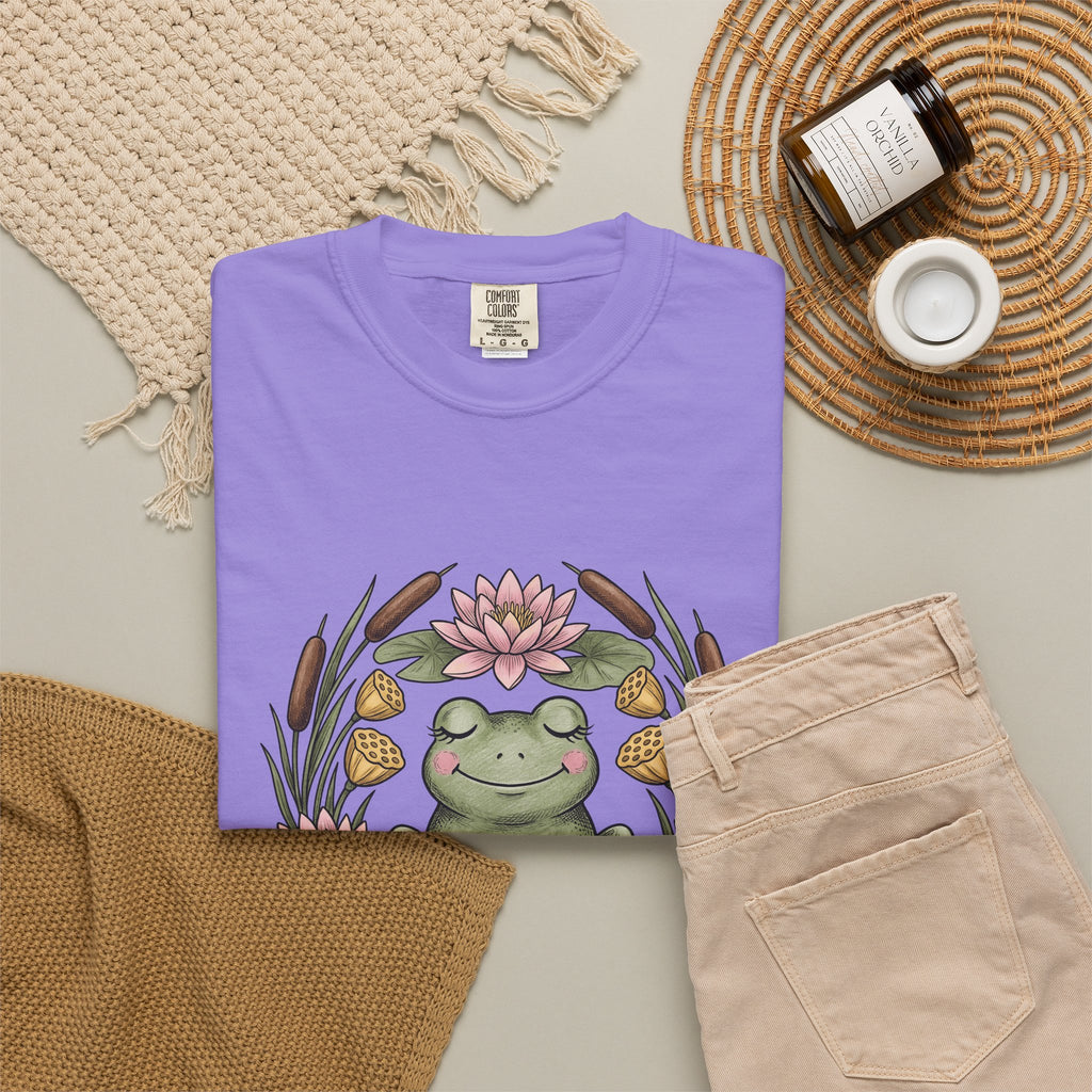 Frog Lotus Blossom T-Shirt Boho Chic Environment Gift Women Line Art T-Shirt Toad T-Shirt Bohemian Fan Minimalist T-Shirt Eco Graphic Distressed