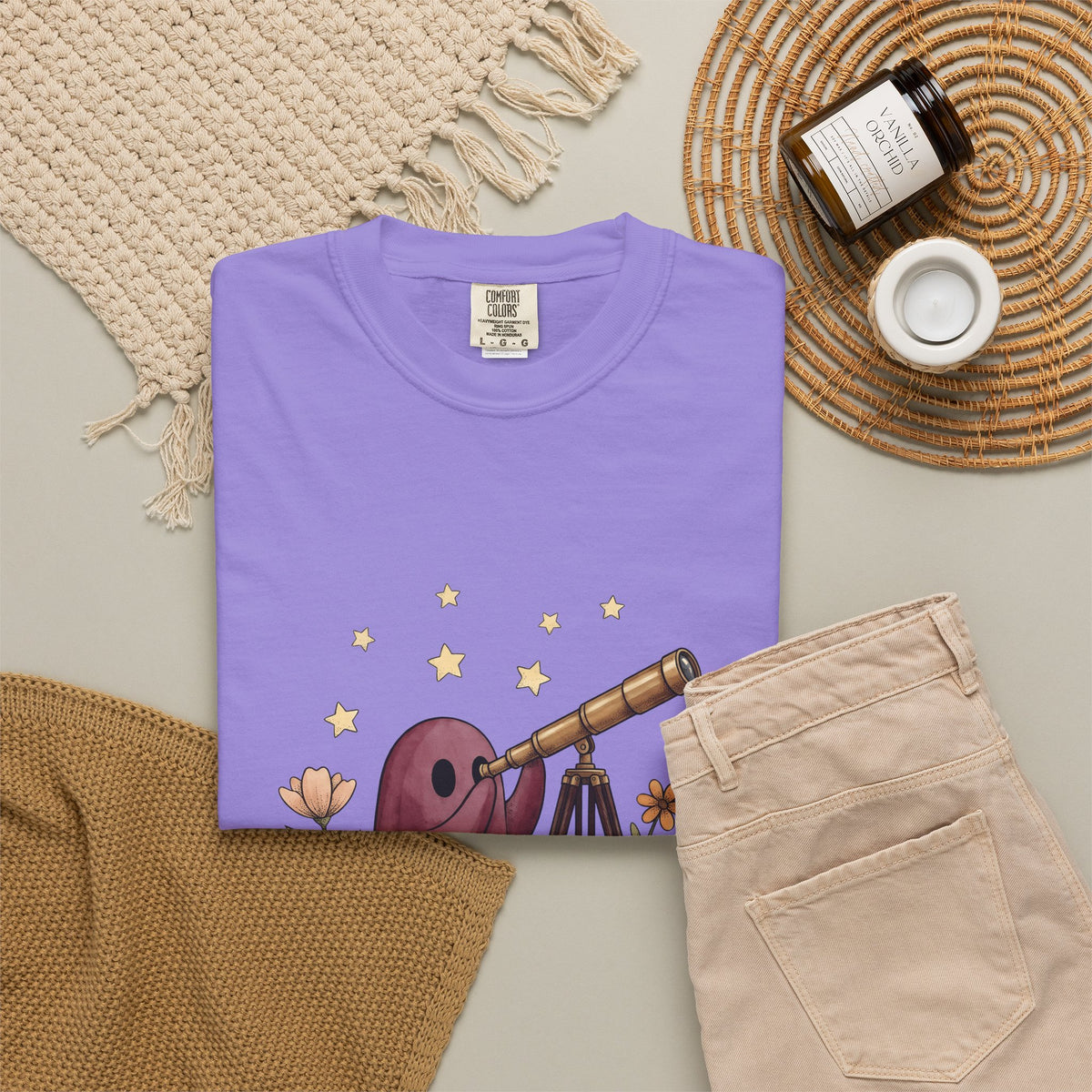 Ghost Telescope T-Shirt Boho Chic Celestial Gift Women Whimsical T-Shirt Spyglass T-Shirt Bohemian Fan Fantasy T-Shirt Galaxy Graphic Vintage