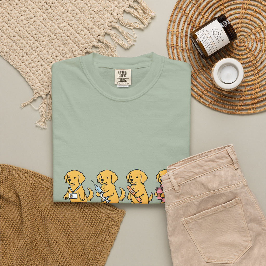 Golden Retriever Dog T-Shirt Nurses Animal Gift Women Cartoon T-Shirt Retriever T-Shirt Nurse Enthusiast Caricature T-Shirt Pet Graphic Doodle