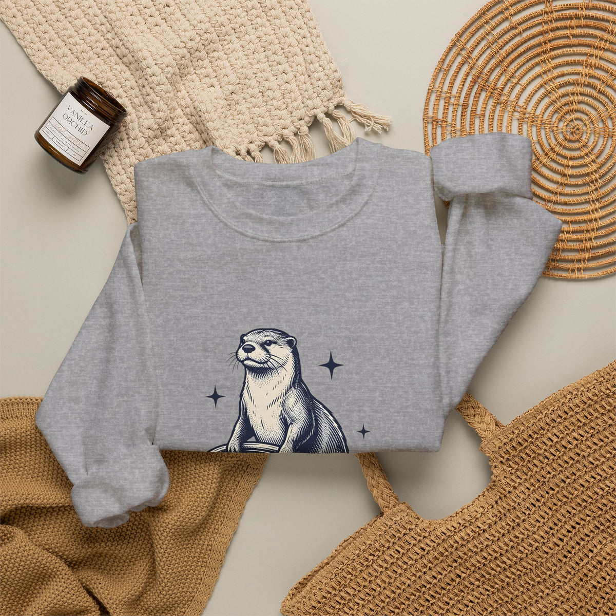 Strong Otter Sweatshirt Funny Animal Gift Women Vintage Sweatshirt Otter Sweatshirt Humor Fan Retro Sweatshirt Wildlife Graphic Hand Drawn Stars Sweatshirt