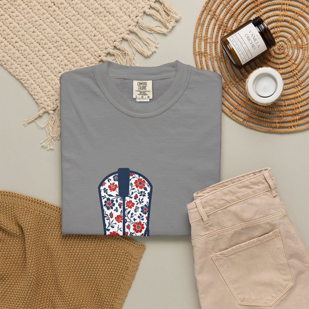 Western Boot America 4Th Of July Cowboy Gift Flower Boot Patriot Fan Floral Rodeo T-Shirt