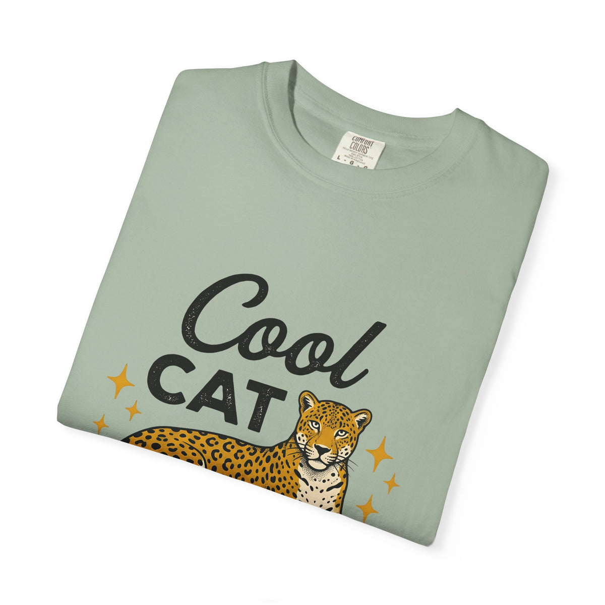 Spotted Cat T-Shirt Cat Fauna Gift Women Antique T-Shirt Tabby Cat T-Shirt Cat Fan Feline T-Shirt Wildlife Graphic Throwback Twinkles T-Shirt