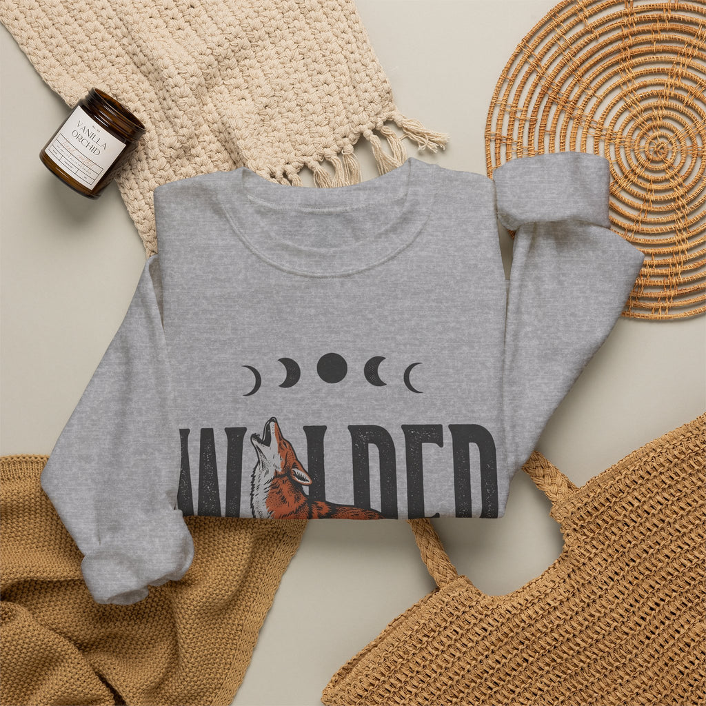 Howling Wolf Sweatshirt Boho Chic Nature Gift Women Vintage Sweatshirt Wolf Sweatshirt Bohemian Fan Retro Sweatshirt Environmental Graphic Hand Drawn Moon