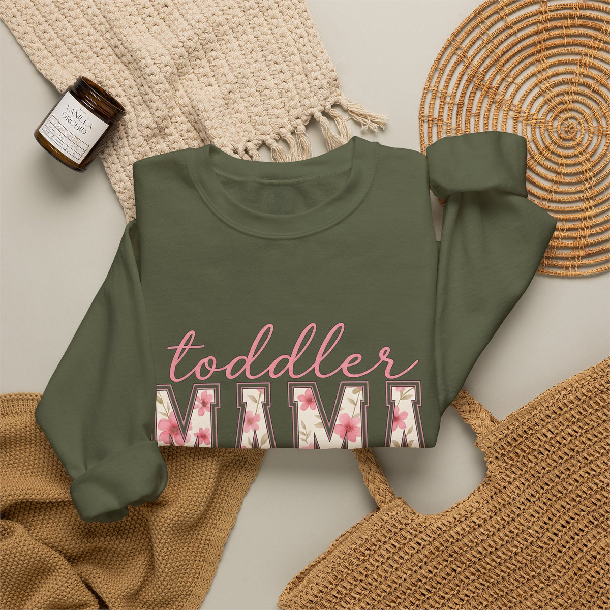 Blossom Letters Sweatshirt Moms Bouquet Gift Women Elegant Sweatshirt Alphabet Typography Sweatshirt Motherhood Fan Artistic Sweatshirt Floral Graphic Classic