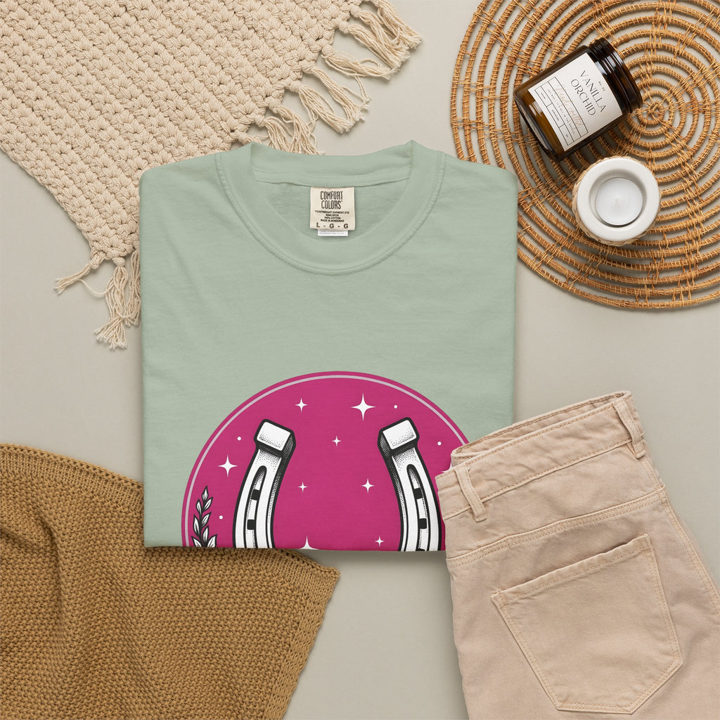 Horseshoe Blossom T-Shirt Cowgirl Ranch Gift Women Hippie T-Shirt Texas Wildflower T-Shirt Rodeo Fan Western T-Shirt Farm Graphic Antique Twinkle