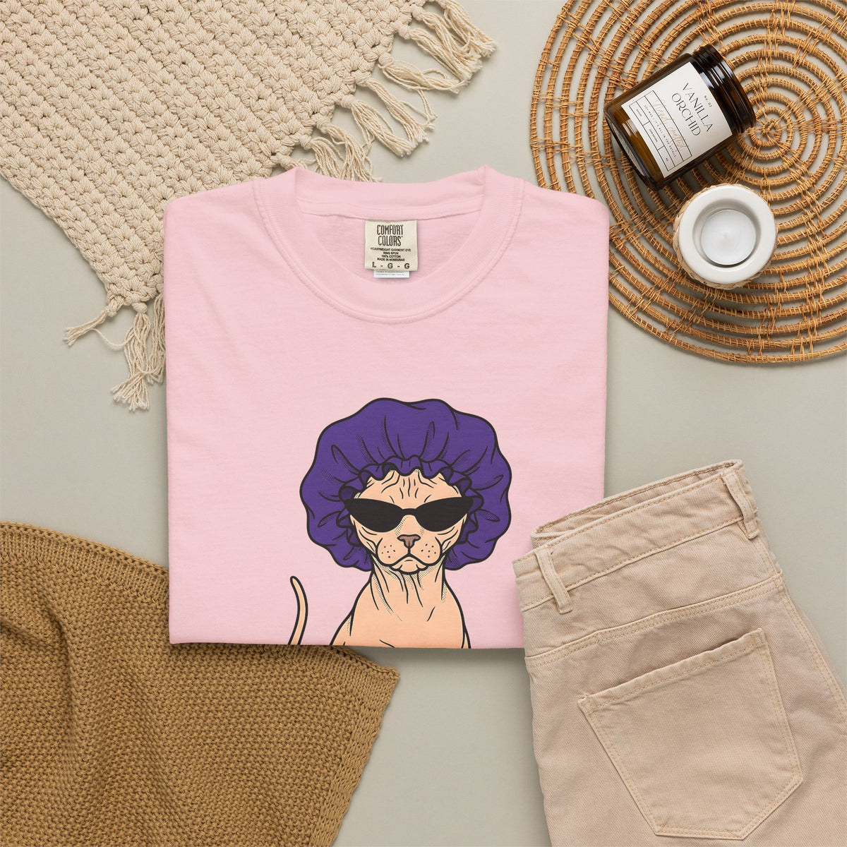Hairless Cat T-Shirt Cat Creature Gift Women Illustration T-Shirt Sphynx T-Shirt Cat Fan Drawing T-Shirt Monster Graphic Classic Bunny Feet T-Shirt