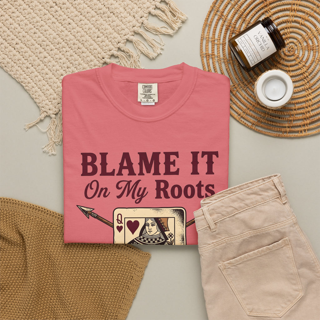 Playing Queen T-Shirt Cowgirl Western Gift Women Hand Drawn T-Shirt Queen T-Shirt Rodeo Fan Illustrated T-Shirt Country Graphic Folk Liquor Glass