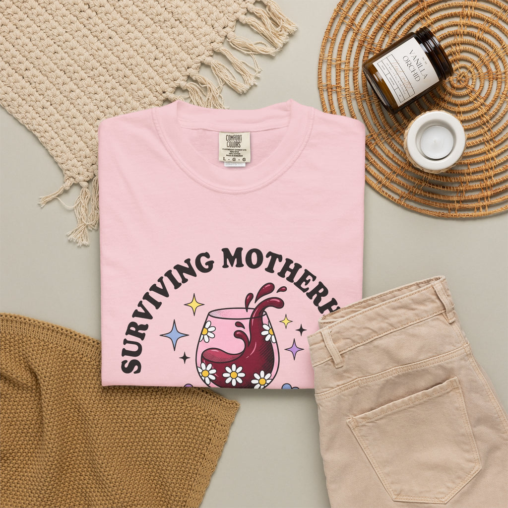 Wine Chalice T-Shirt Mom Drink Gift Women Toon T-Shirt Goblet T-Shirt Mother Fan Wineglass T-Shirt Drinking Graphic Nostalgic Flower Bouquet T-Shirt