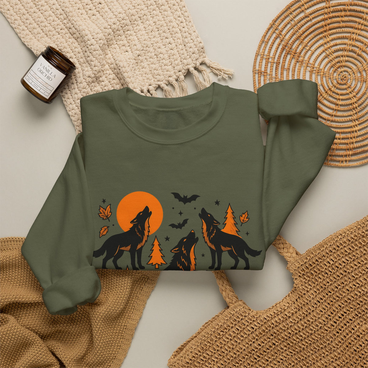 Wolf Crew Sweatshirt Halloween Fauna Gift Women Minimalist Sweatshirt Wolf Pack Sweatshirt Horror Fan Werewolf Sweatshirt Wildlife Graphic Sketch Bats Flying